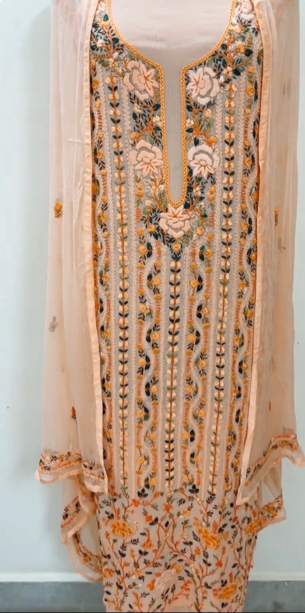 Peach French knot suit