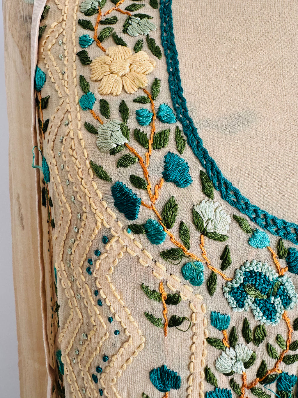 Beige French knot suit
